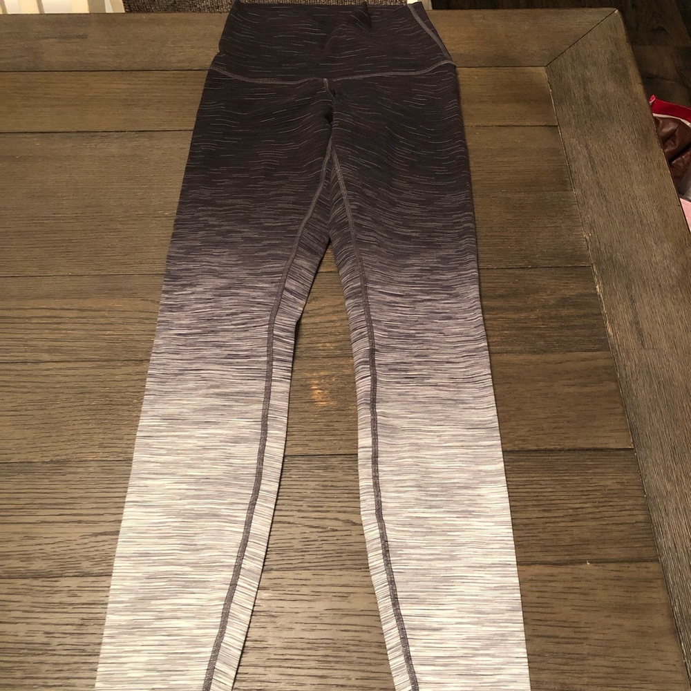 Lululemons Soulcycle faded leggings